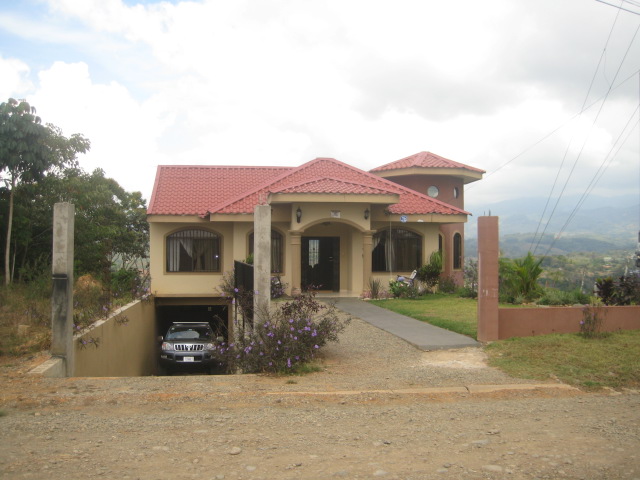 San isidro real estate, perez zeledon, family home, apartment, 4 beds, 4 bath, home for sale with downtown views, mountain views, river view, costa rica house for sale, retirement, schools, supers, banks, city, climate